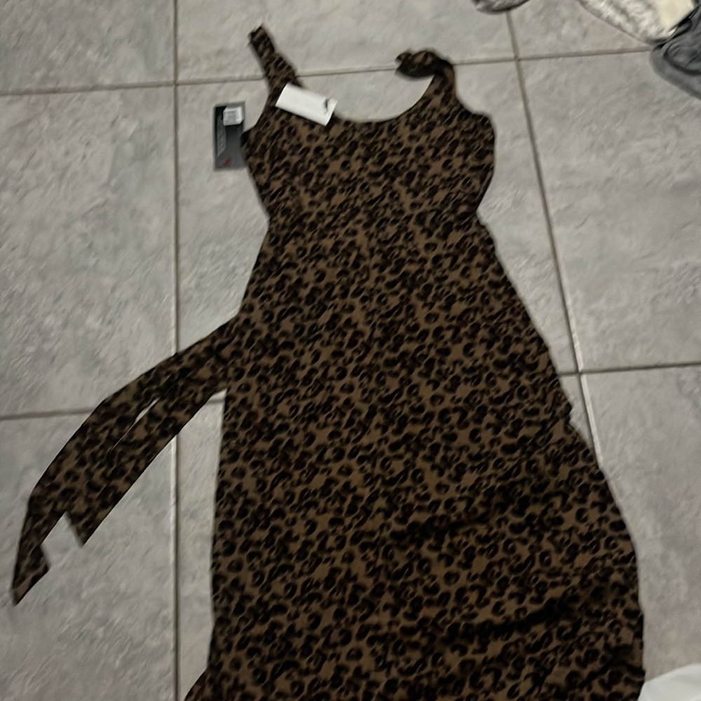 Dress - Picture 2 of 2
